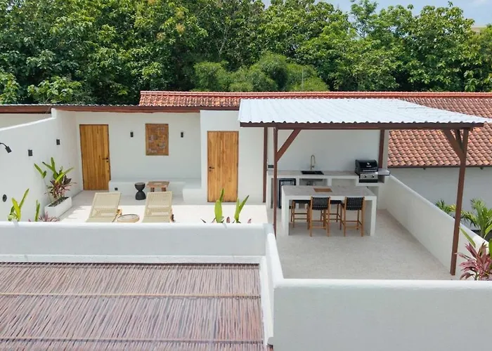 Villa Nusa Loft 3br With Rooftop Space In