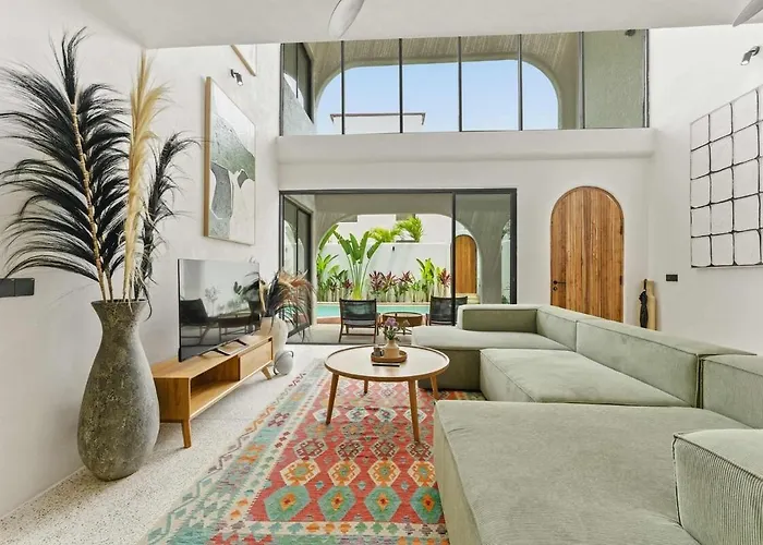 Nusa Loft 3br With Rooftop Space In