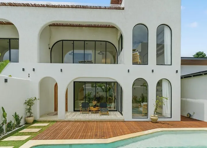 Nusa Loft 3br With Rooftop Space In * Uluwatu