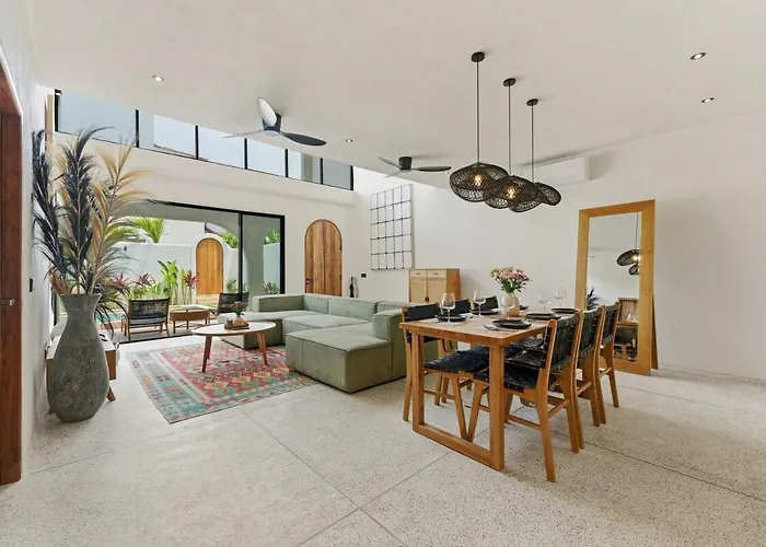 Nusa Loft 3br With Rooftop Space In * Uluwatu