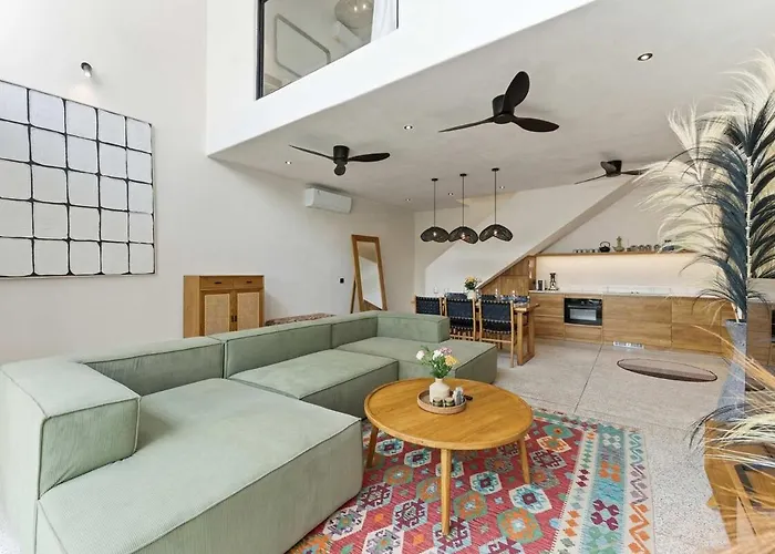 Nusa Loft 3br With Rooftop Space In ヴィラ ウルワツ