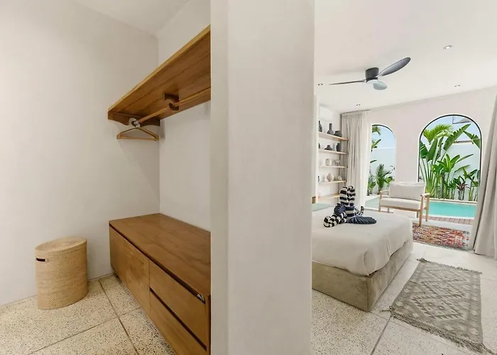 Nusa Loft 3br With Rooftop Space In ヴィラ